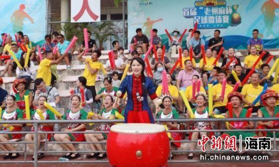 《蜂蜜的针》曝终极预告 袁泉上演除害猎杀法则3453人看过 《阳光女子合唱团》MV上线 A-lin歌唱爱与幸福2103人看过 《天才游戏》曝预告 彭昱畅丁禹兮化身纯恨宿敌2667人看过 《纯真年代的爱情》研讨会 孙千王天辰忆拍摄往3157人看过 新闻首页 电影新闻首页 明星新闻 华语 海外 成龙、梁朝伟、小贝、李栋旭等观战NBA中国赛 日前，25-26赛季NBA季前赛在中国澳门举行，成龙、梁朝伟 、刘嘉玲、任达华、大卫·贝克汉姆、林书豪、李小鹏、李栋旭、刘宪华、杜华、李汶翰等到场观... 《球状闪电》官宣 童瑶、王安宇、杨立新领衔主 9月25日，根据刘慈欣同名小说改编而成的剧集《球状闪电》阵容官宣，由陈思诚监制，戴墨执导，童瑶、王安宇、杨立新领衔主演，周一围、丁勇岱特邀主演，杨玏、... 倪妮、宋威龙外网生图抗打 时装周同场黛米·摩2025-09-24 汤唯、乔贝贝、张婧仪、吴磊等亮相伦敦时装周2025-09-24 演员于朦胧坠楼身亡 杨幂、迪丽热巴等发文悼念2025-09-12 《跛豪》《新上海滩》导演潘文杰逝世 享年69岁2025-09-10 更多 堪比时装周!