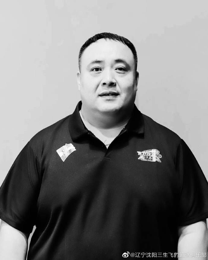 此前，梁朝伟、姜文、张艺谋等电影人也曾荣获此奖。