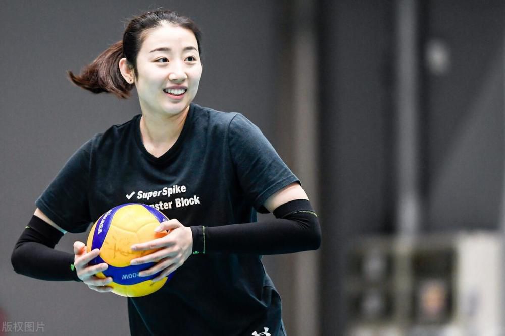 《误杀》表现后劲十足，稳居单日冠军，日票房回升至2090万，环比涨幅26.06%，累计票房达11.38亿 《误杀瞒天记》曝新海报 见证“一个父亲的复仇” 2022-04-01 近日，印度悬疑犯罪爽片《误杀瞒天记》发布“父爱如山”版海报，展示了一个理智冷静、为了维护家庭的父亲，运用智慧反抗不公的毅然与决心。