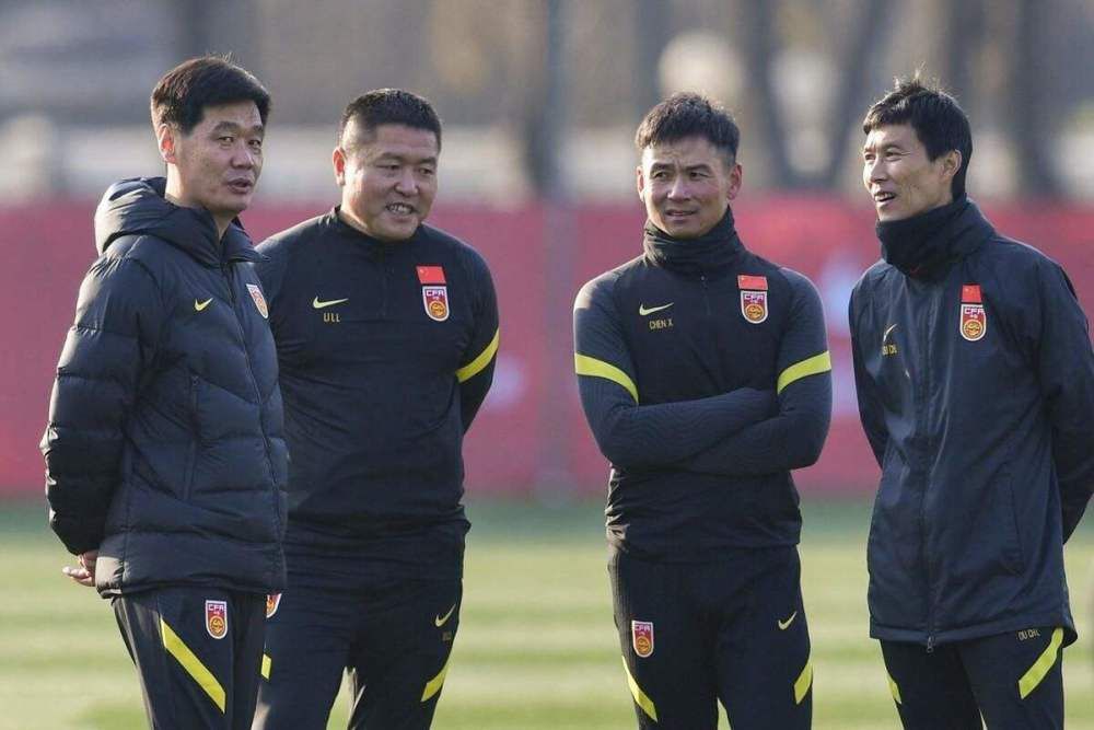 周迅助推青年摄影师 展现多面时尚魅 裘德·洛希望继续拍《神奇动物》：会一直等待 大片推荐 >> 动作 悬崖之上 8.2 暗藏汹涌谍战传奇 剧情 山河披锦绣 7.5 退耕还林脱贫致富 历史 大决战之淮海 9.0 抗战经典淮海战役 大决战之辽沈 改变历史史诗战略 剧情 免费 6.7 当代青年创业故事 爱情 漂亮的女邻居 7.5 三男子倾心一村姑 | | | | | | 电影频道节目中心官方网站 意见反馈 手机浏览精彩资讯 返回顶部 | (1/6) 梅根·福克斯挺四胎孕肚现身 皮衣搭透视纱裙性感别致 | (2/9) 组图：梅根·福克斯挺四胎孕肚现身 皮衣搭透视纱裙性感别致 重新播放 大图播放 猜你喜欢CCTV6 VIP影院 搜索 电影 星闻 独家 更多 专题 图片 视频 滚动 首页 新闻 大片 影库 CCTV6 VIP影院 客户端 电影网>新闻>明星资讯 梅根·福克斯挺四胎孕肚现身 穿透视纱裙性感别致 时间：2024.Revolver商店。