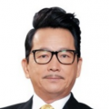学院也迎来了新校长巴里·多特（史蒂夫·布西密 饰），星期三的弟弟帕斯利（艾萨克·奥多内斯 饰）也即将入学。