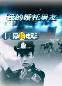 赞达亚×帕丁森漫步街氛围超绝 时间：2024.11.20 ： 作者：迪莫 ： 共10张 当地时间11月18日，美国马萨诸塞州安多弗，赞达亚和罗伯特·帕丁森现身新片《戏剧故事》（The Drama‎）片场。
